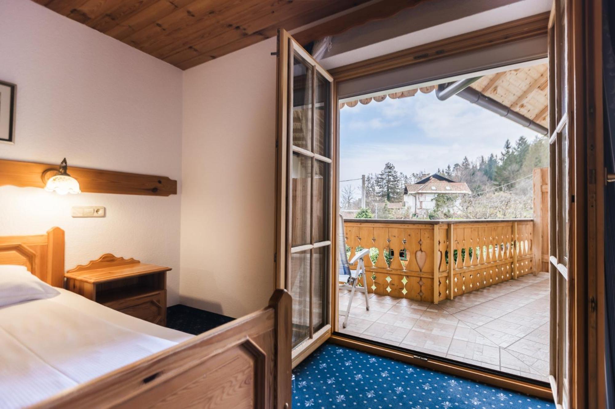 Garni Hotel Berc Bled Exterior photo